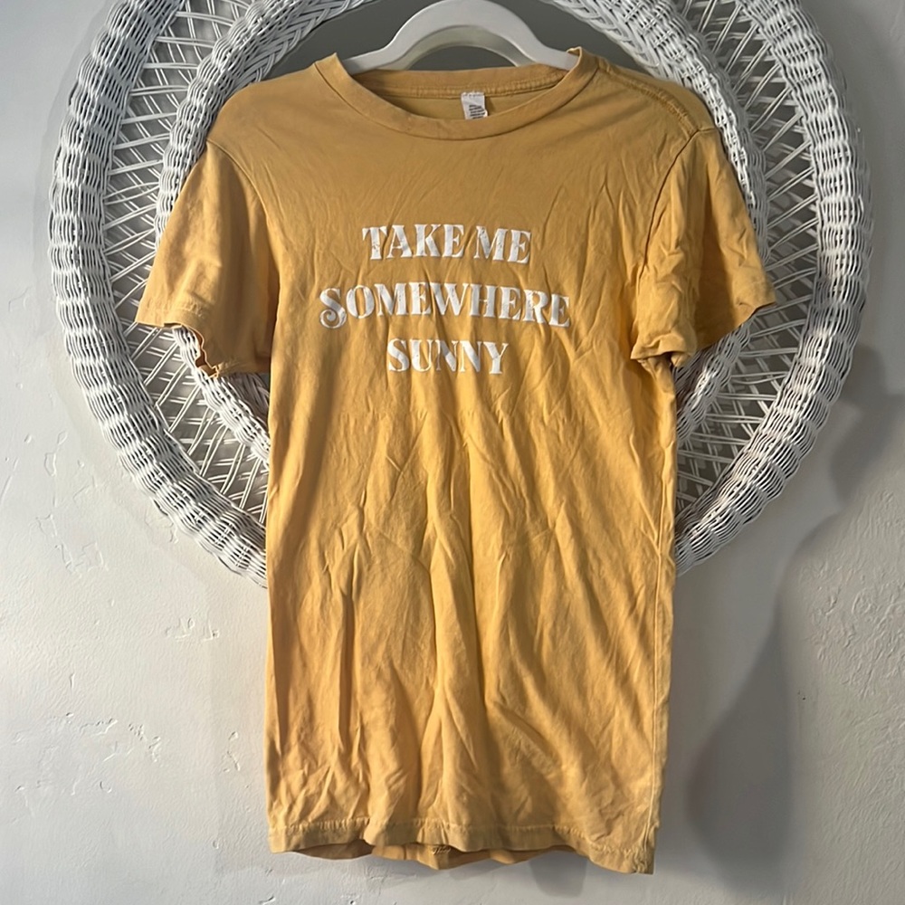 Somewhere Sunny Tee ☀️